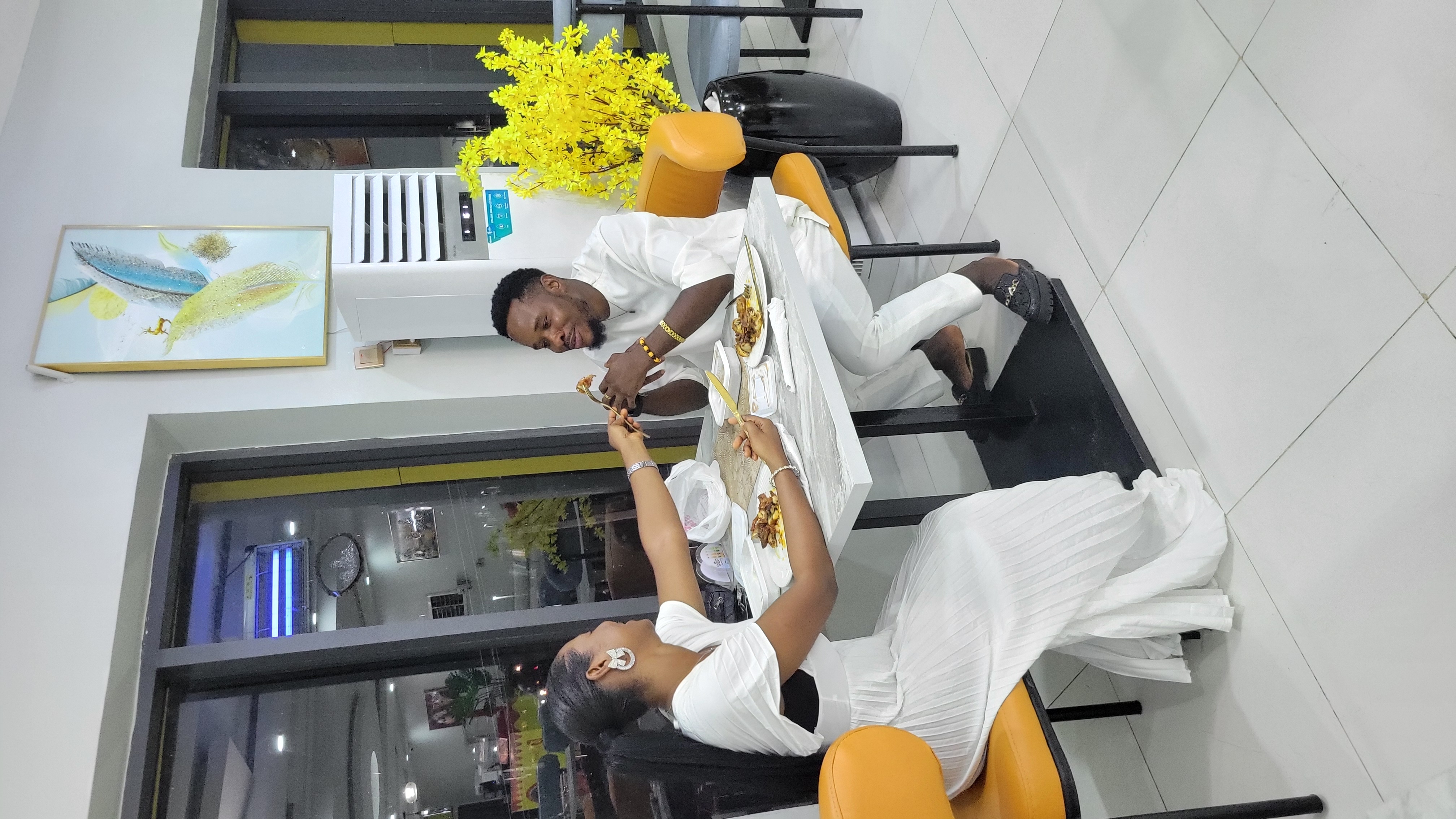 A cherished moment before the wedding day